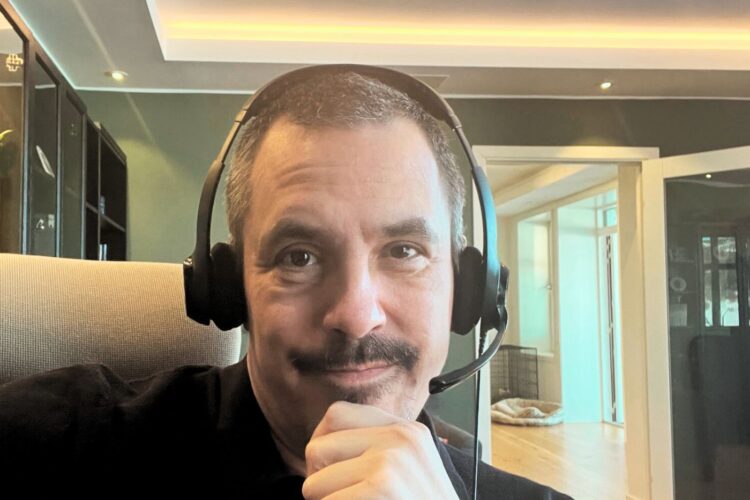 Magnus Bråth på hemmakontoret